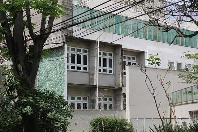 Esquadrias de PVC no Colégio Stockler, São Paulo